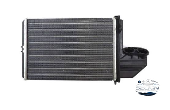 BMW BMW E36 Kalori̇Fer Radyatörü OEM 64118390435