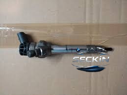 BMW B47 DİZEL Enjektör OEM 13538514146