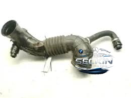 BMW B37 F20 Temi̇z Hava Borusu OEM 13718513961
