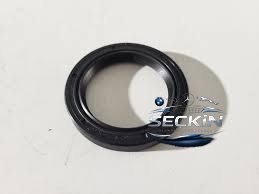 BMW BMW E34 E36 E39 E46 E60 E60N E61 E61N E81 E82 E84 E85 E87 E88 E90 E90N E91 E91N E92 E92N E93 E93N F10 F11 MER 123 124 210 Şanziman Keçesi̇ 40X55X8 OEM 23128742716-23128677737-23121205342-23121222771-A0149973447-A0149973547-A0239970147-23121205340