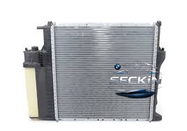 BMW BMW E36 Radyatör Otomatik/klimalı 440X338X34 OEM 17111723528