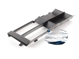 BMW BMW E39 Tampon Izgara L OEM 51118235674-51118174847