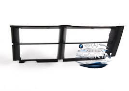 BMW BMW E39 ÖN Tampon Izgarası OEM 51118176179