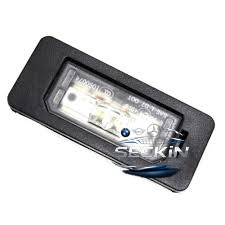 BMW BMW E39 E46 E60 E90 E71 Plaka Lambası OEM 63267165646